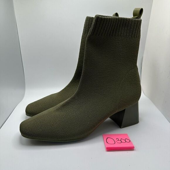 CUSHIONAIRE Women's Stretch boot +Memory Foam 8.5 WIDE OLIVE - Picture 3 of 7